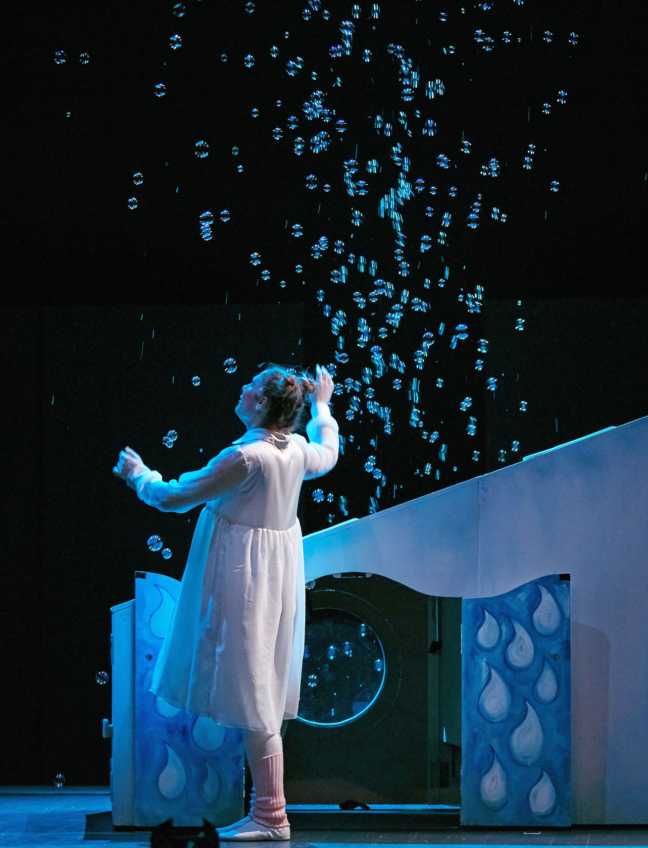 VOJIN PERIĆ: Čovječja ribica - Suzana Bliznac VOJIN PERIĆ: Čovječja ribica - Suzana Bliznac